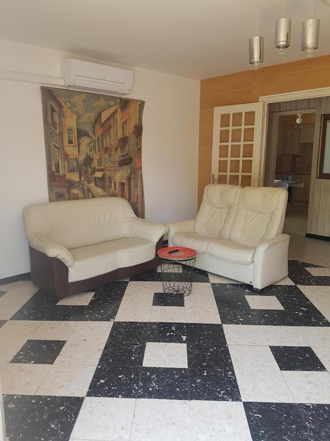 City Break Apartment Нарбон Екстериор снимка